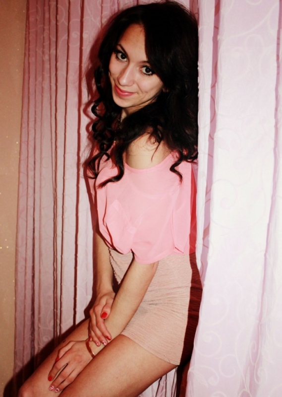 Зина, 22